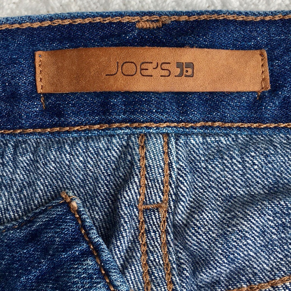 JOE’S DENIM JEAN SHORTS SLIGHTLY DISTRESSED - Picture 11 of 15